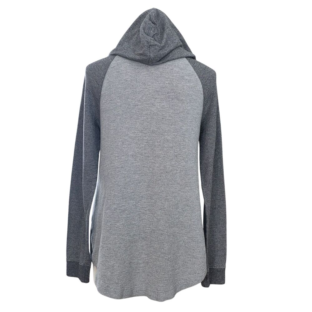 Chicago Cubs Womens Hoodie Two-Tone Gray Raglan Sleeve Kangaroo Pocket Pullover - Picture 2 of 5